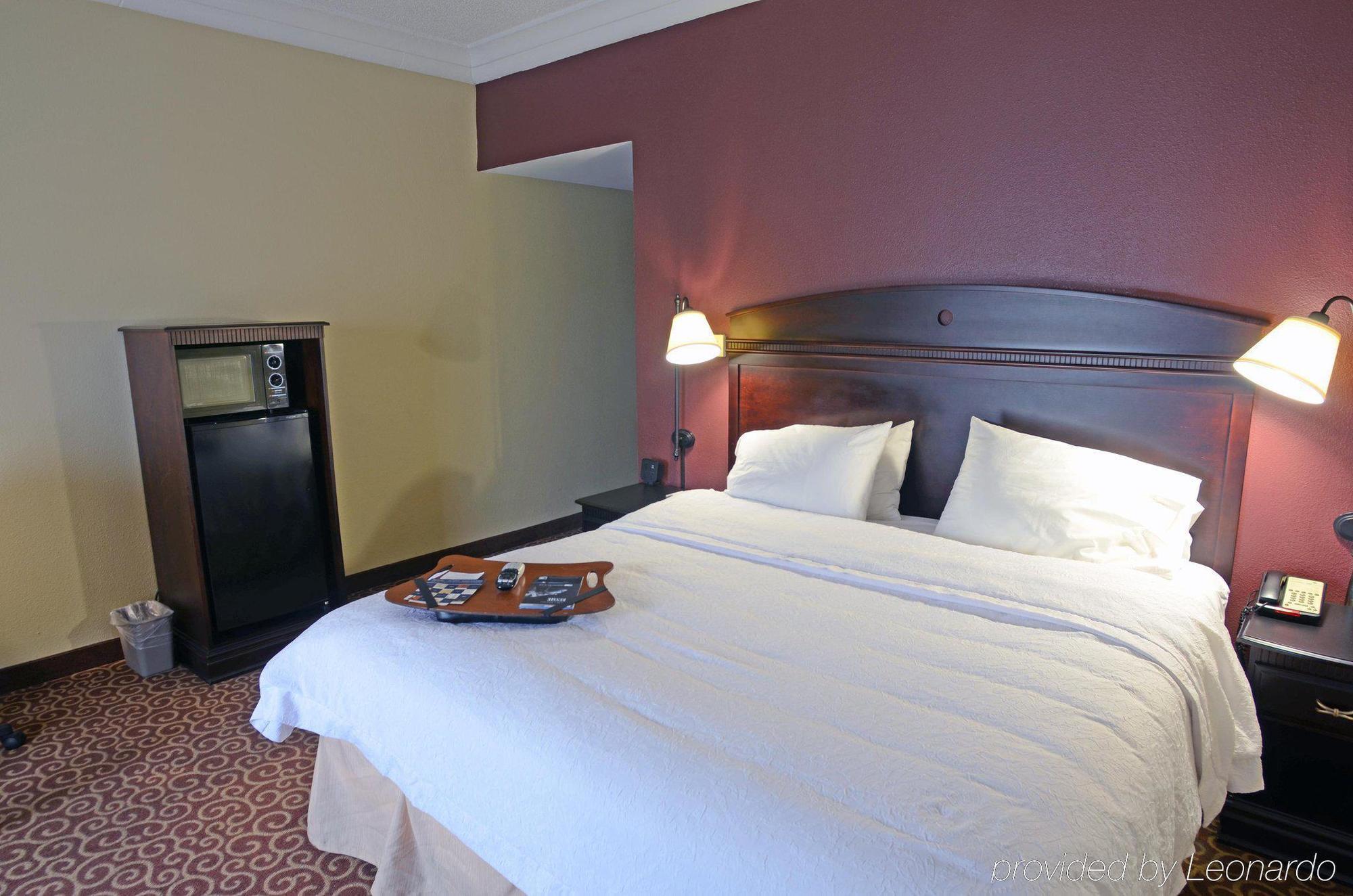Hampton Inn Видалия Экстерьер фото
